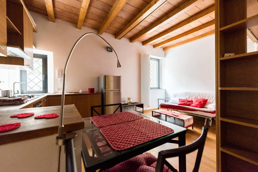Apartment Polveriera Colosseum Rome Exterior photo